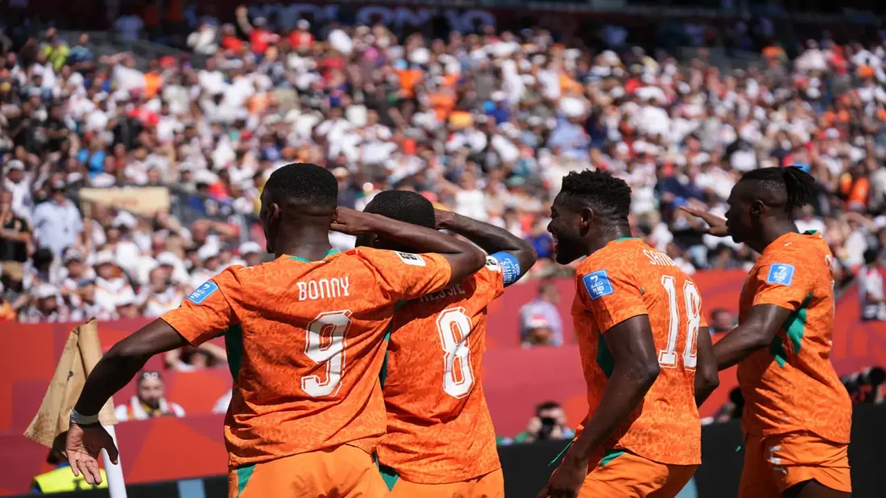 بتأهل كيسي.. 7 لاعبين من الدوري السعودي يقتحمون دور الـ32 من كأس العالم